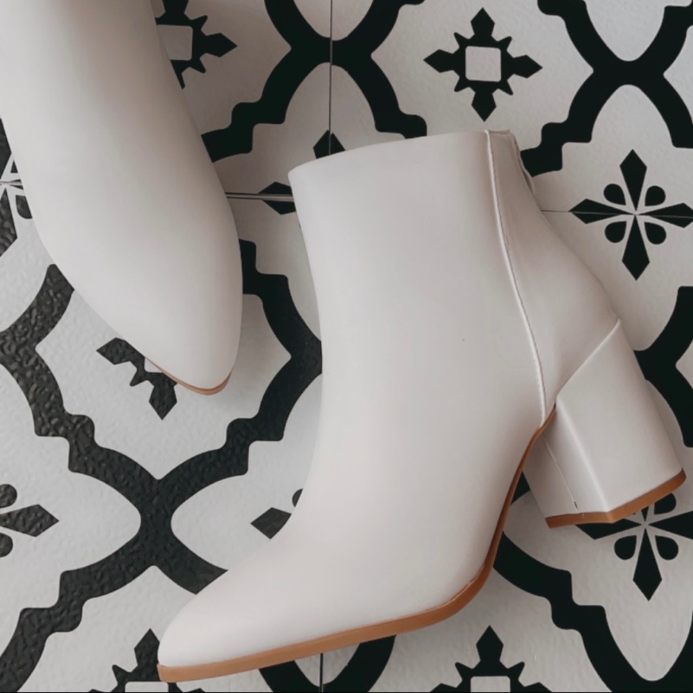 Top Moda - Basic White Bootie - Picture 3 of 9
